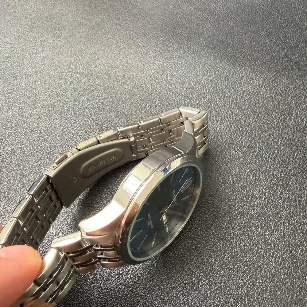 Armitron 20/5491SV Men's Blue Dial Day/Date Silver Tone Watch New Battery